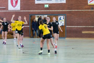 Bild 134 - B-Juniorinnen Bramstedter TS - TSV Altenholz : Ergebnis: 17:16